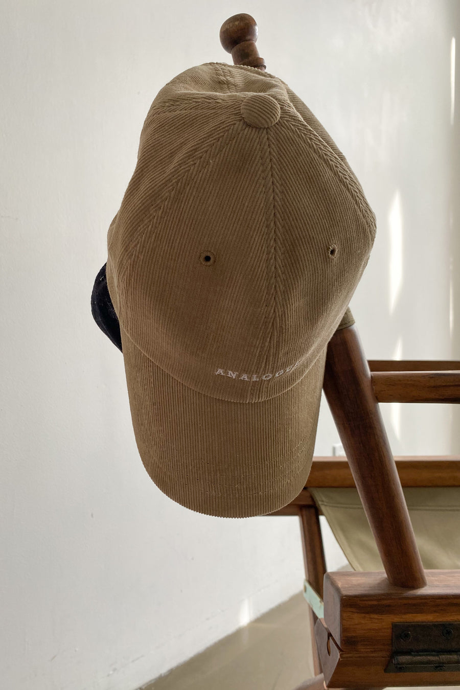 Analogue cap (black, beige)