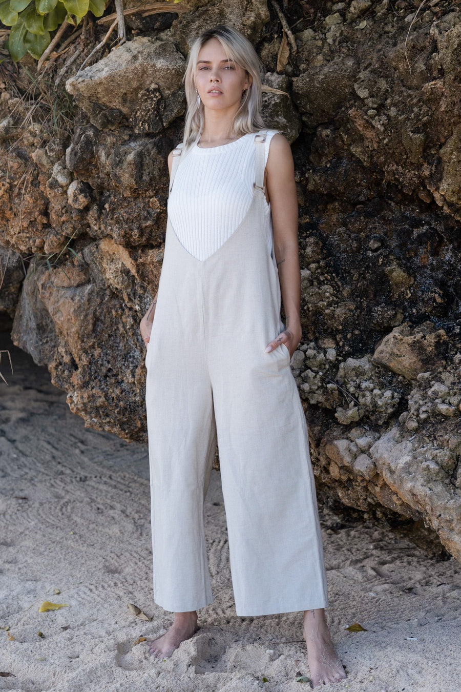 casual linen salopette (MILK TEA)