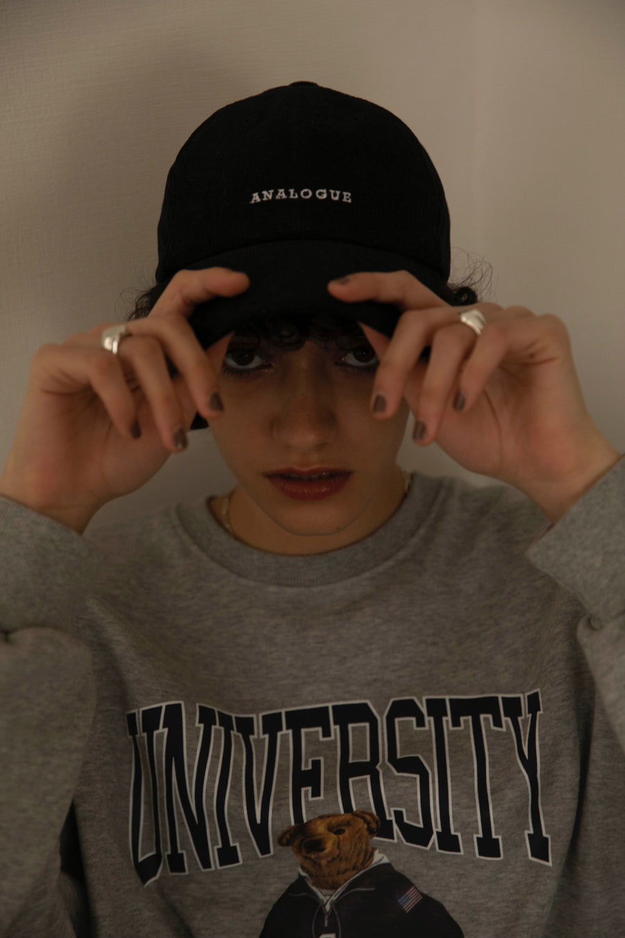 Analogue cap (black, beige)
